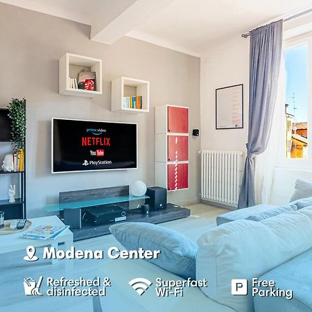 Luxury Apartment Next To The Francescana Модена Екстериор снимка